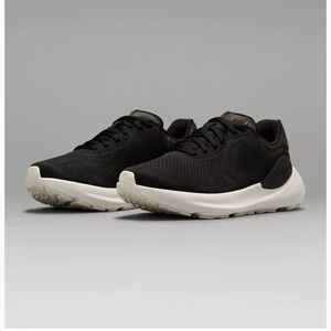 NWOT Lululemon Womens Beyondfeel Running Shoe